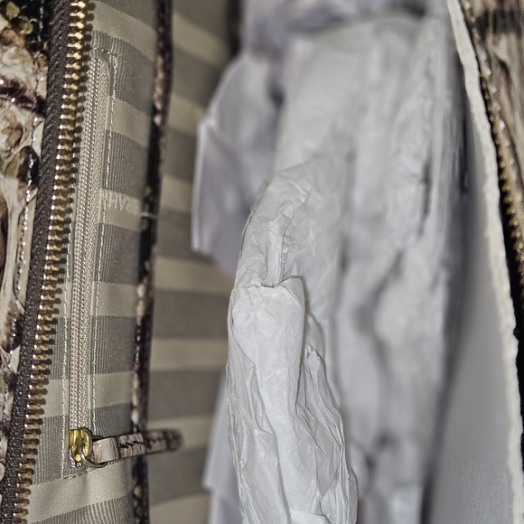 Brahmin Purse - Picture 3 of 5